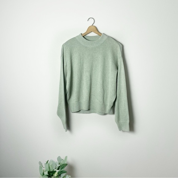 [H&M] Women's Light Sage Green Mock Neck Pullover Sweater - Picture 1 of 7